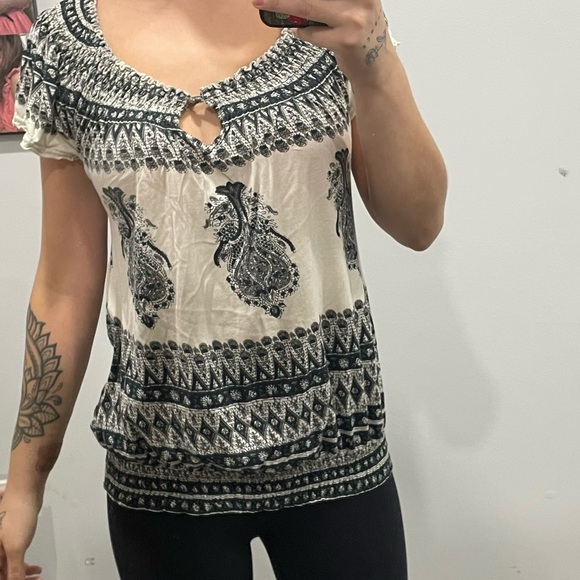 Blouse - Picture 2 of 3